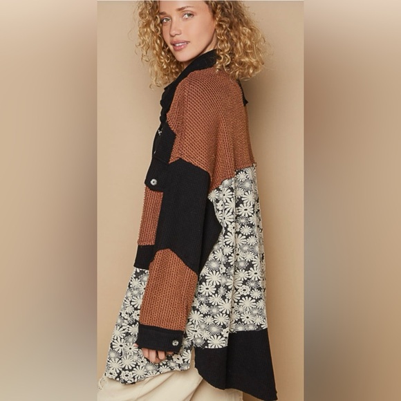 Pol waffle Daisy shacket iPlease see description for sizing - fits up to a20 - Picture 3 of 6